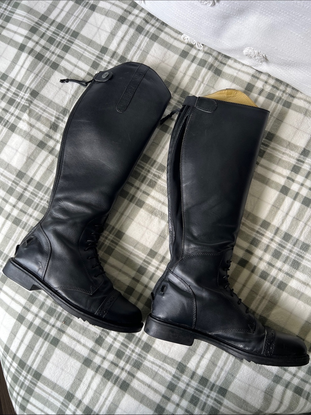 TuffRider Classic Black Tall Lace-Up Riding Boots for women - Picture 3 of 12